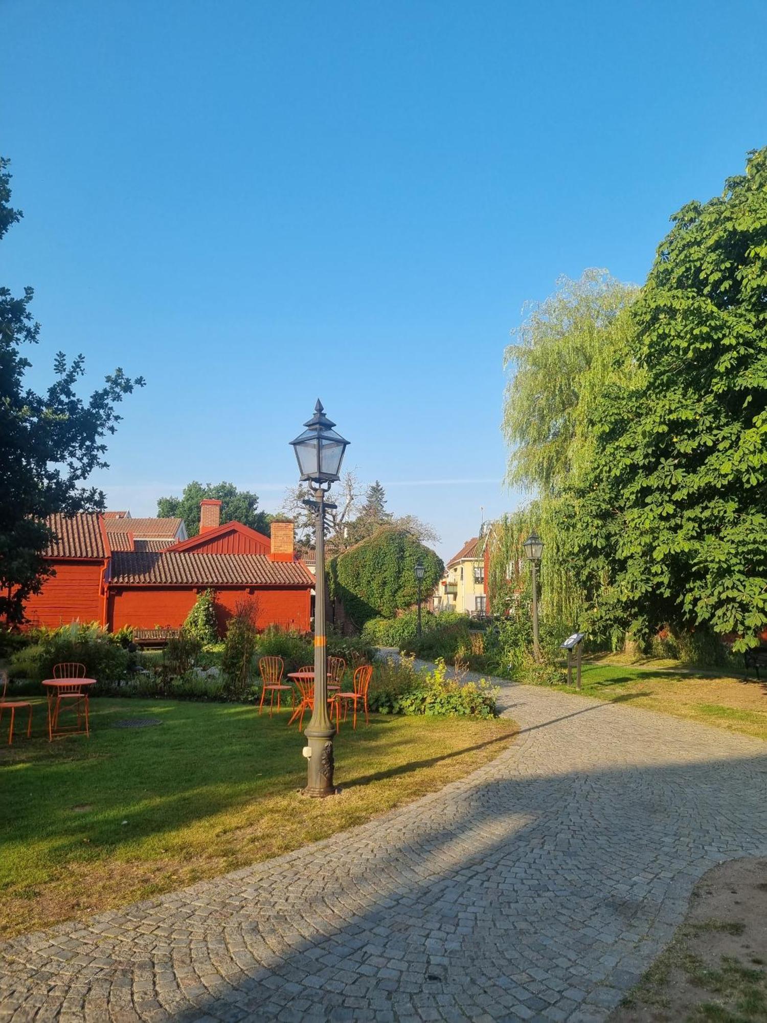 Garvaren Boendet Mitt I Gamla Stan I Eksjoe Extérieur photo